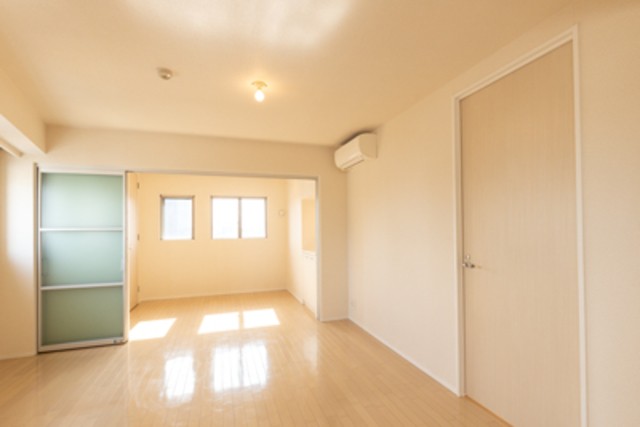 ※写真は同タイプ住戸です。(居間)