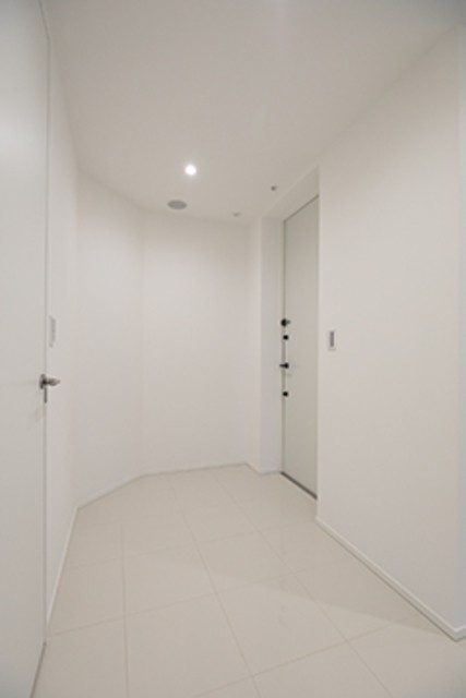 ※写真は同タイプ住戸です。(玄関)