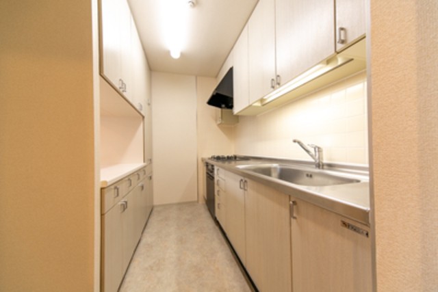 ※写真は同タイプ住戸です。(キッチン)