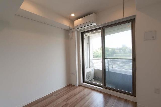 ※写真は同タイプ住戸です。(居間)