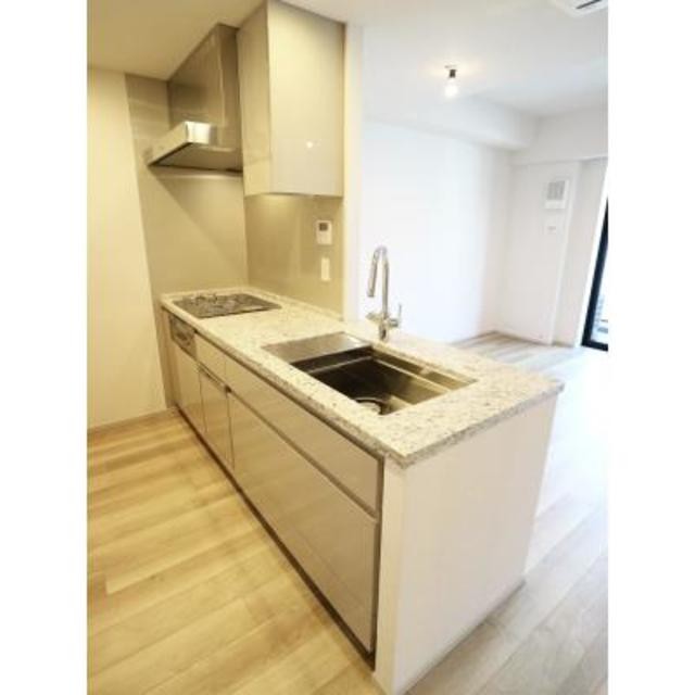 ※写真は同タイプ住戸です。(キッチン)