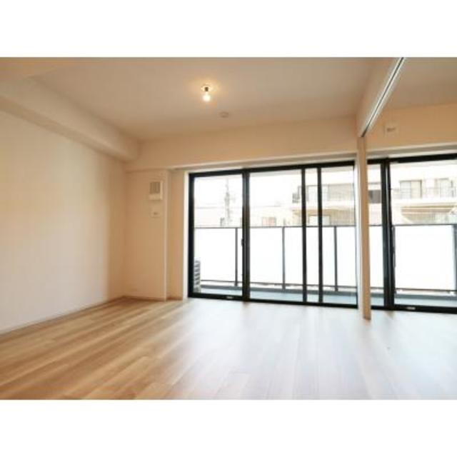 ※写真は同タイプ住戸です。(居間)