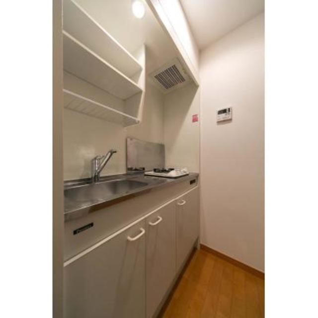 ※写真は同タイプ住戸です。(キッチン)