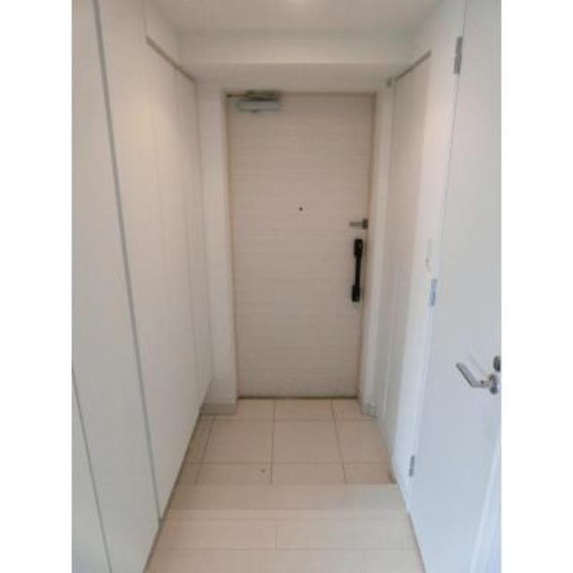 ※写真は同タイプ住戸です。(玄関)