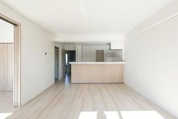 ※同仕様写真含む(居間)