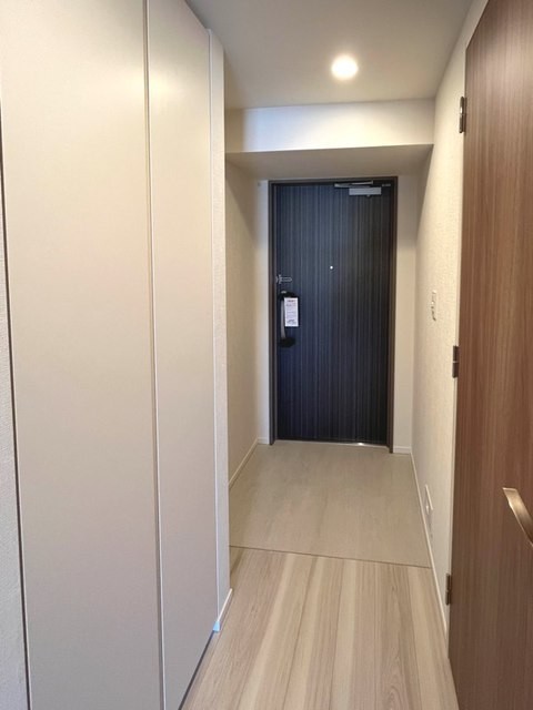 ※写真は同タイプ住戸です。(玄関)