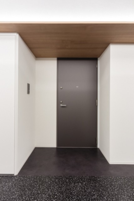 ※写真は同タイプ住戸です。(玄関)