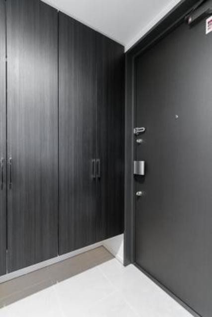 ※写真は同タイプ住戸です。(玄関)