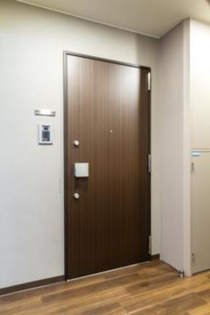 ※写真は同タイプ住戸です。(玄関)