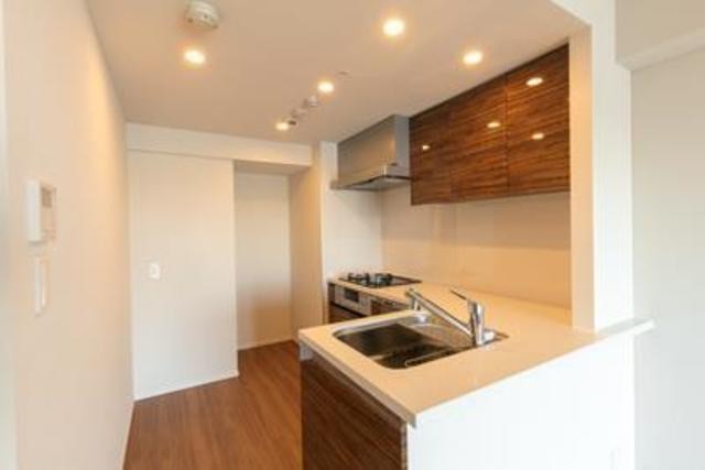 ※写真は同タイプ住戸です。(キッチン)