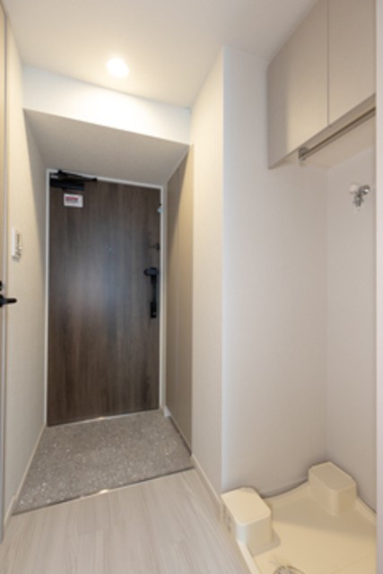 ※写真は同タイプ住戸です。(玄関)
