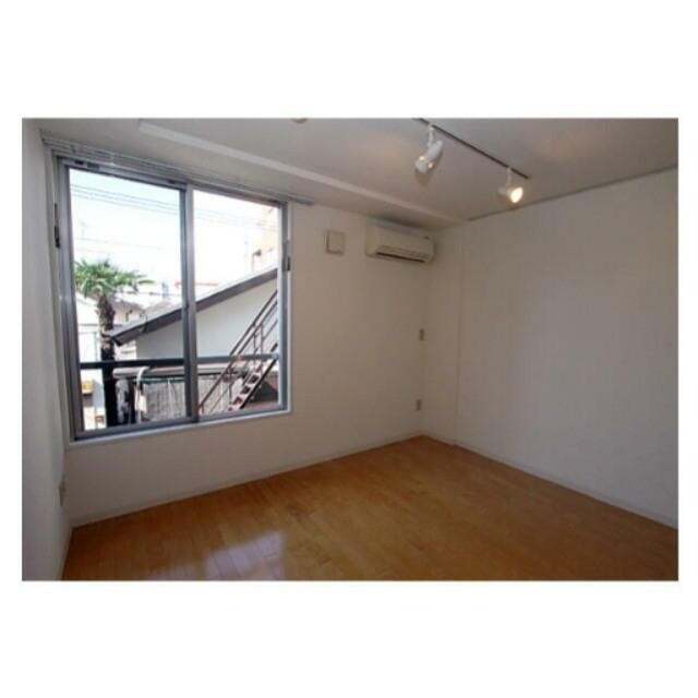 ※同仕様写真含む(居間)