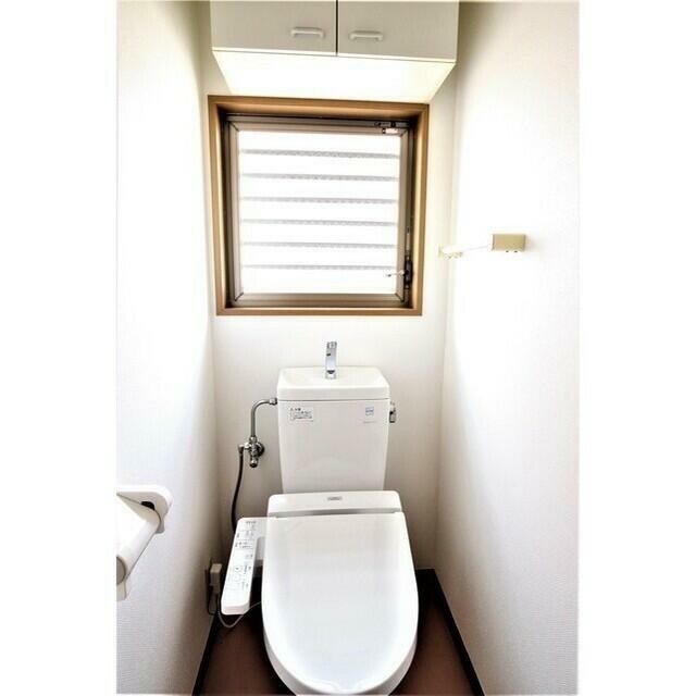 温水洗浄暖房便座(内装)