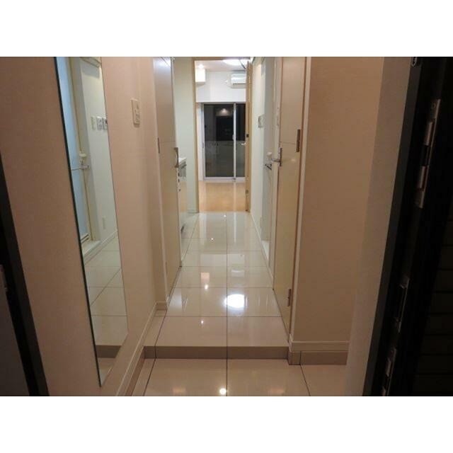 ※同仕様写真(玄関)