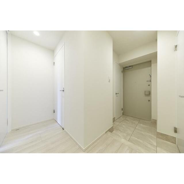 ※同仕様写真含む(玄関)