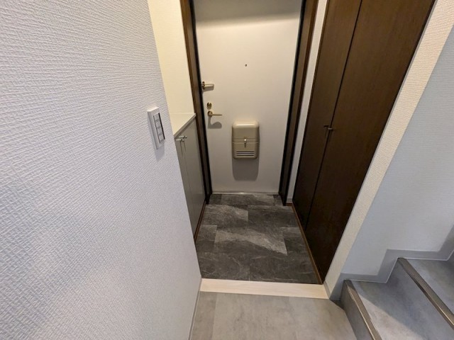 (玄関)