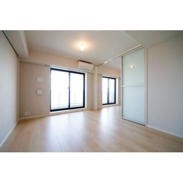 ※写真は同タイプ住戸です。(居間)