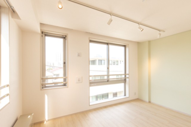 ※写真は同タイプ住戸です。(居間)