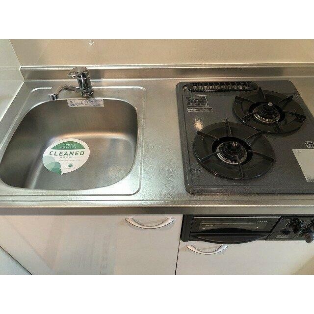 システムキッチン（2口ガスコンロ・グリル付）(キッチン)