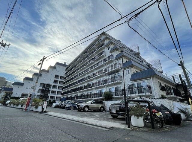 目黒区中目黒1丁目 【賃貸居住】マンション