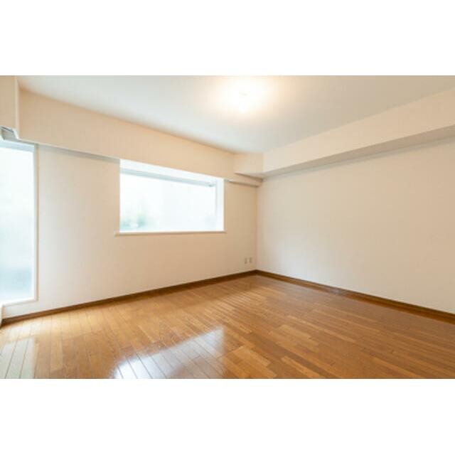 ※写真は同タイプ住戸です。(居間)