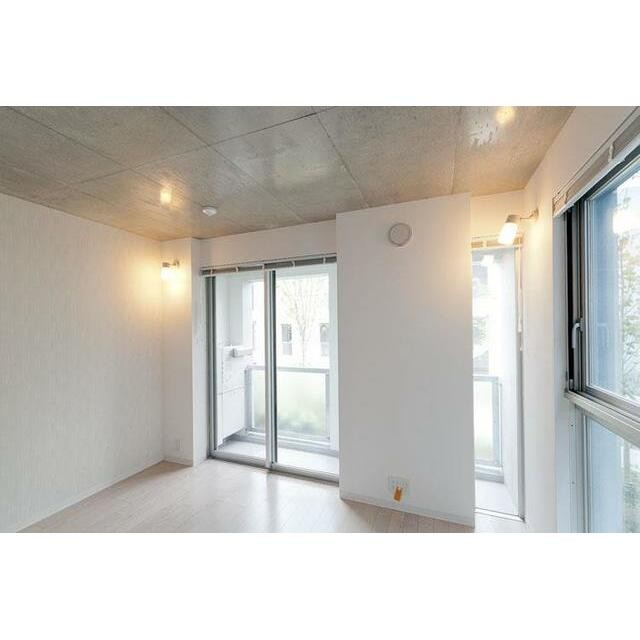 ※写真は同タイプ住戸です。(居間)