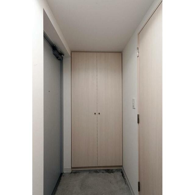 ※写真は同タイプ住戸です。(玄関)