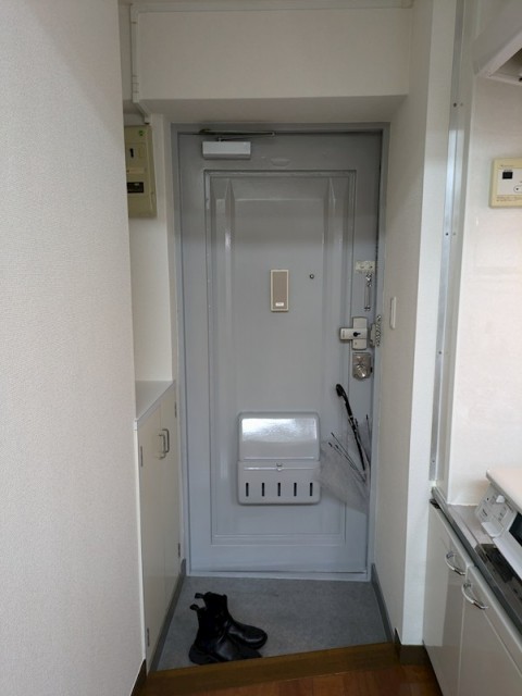 (玄関)