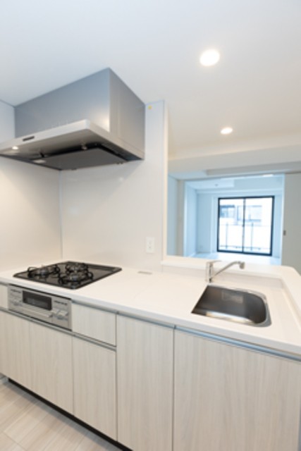 ※写真は同タイプ住戸です。(キッチン)