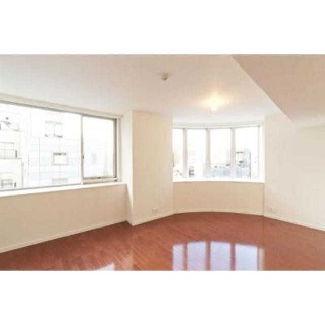 ※写真は同タイプ住戸です。(居間)