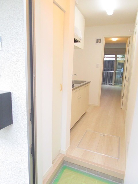 (玄関)