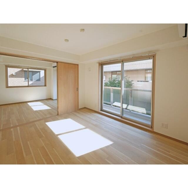 ※同仕様写真(居間)