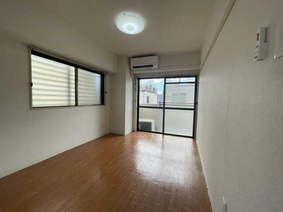 ※同仕様写真含む(居間)