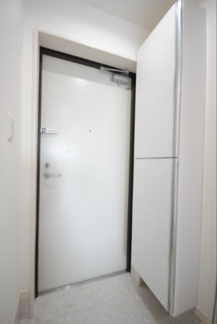 ※同仕様写真含む(玄関)