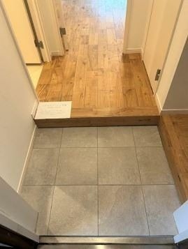 ※同仕様写真含む(玄関)