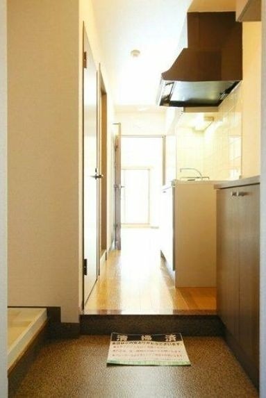 ※同仕様写真含む(玄関)