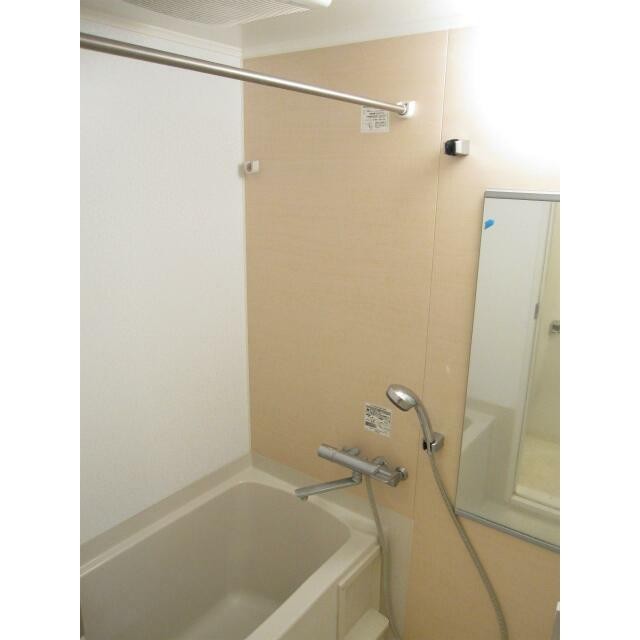 【室内写真同建物別号室】(風呂)