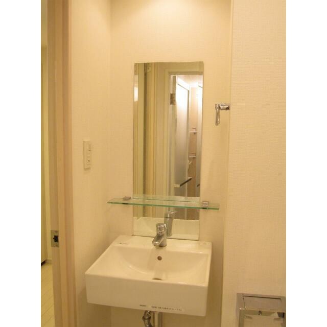 【室内写真同建物別号室】(内装)