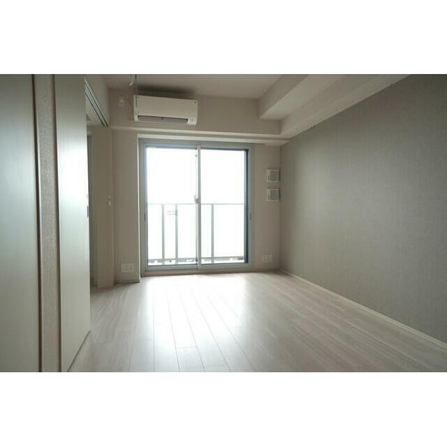 ※写真は同タイプ住戸です。(居間)