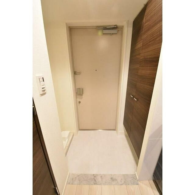 ※同仕様写真(玄関)