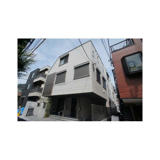 ◇重量鉄骨造の3階建て◇