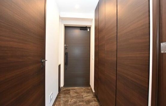 ※同仕様写真(玄関)