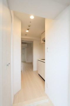 ※同仕様写真含む(玄関)