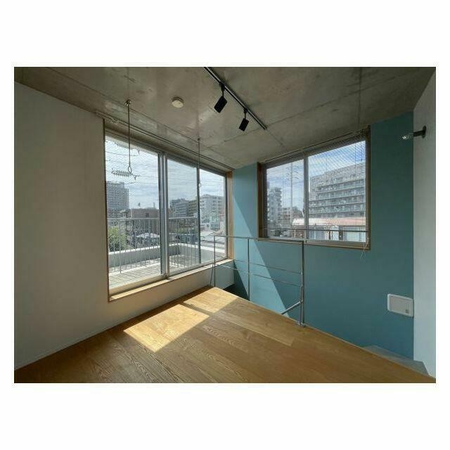 ベッドルーム(居間)