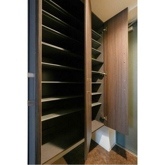 シューズボックス