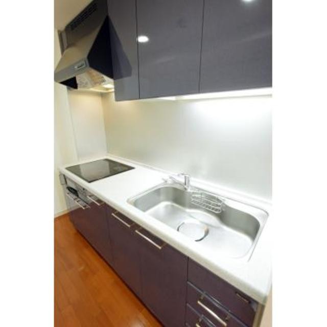 ※写真は同タイプ住戸です。(キッチン)