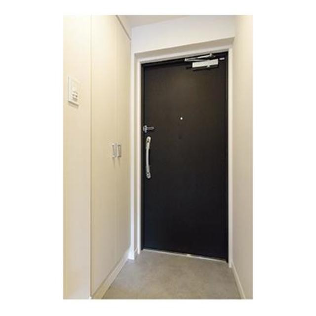 ※写真は同タイプ住戸です。(玄関)