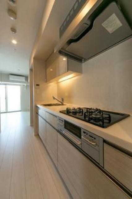 ※写真は同タイプ住戸です。(キッチン)