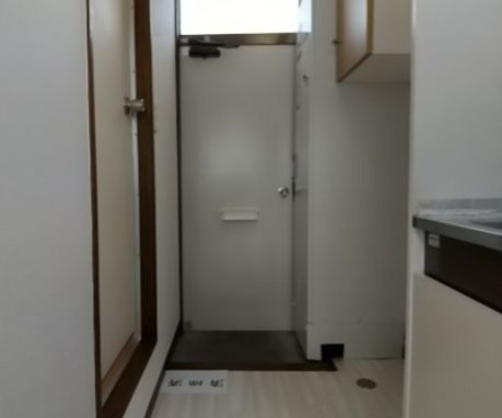 ※同仕様写真含む(玄関)