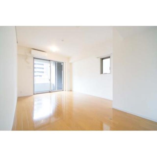 ※写真は同タイプ住戸です。(居間)